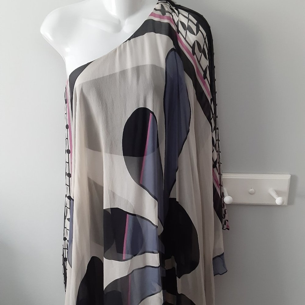 ANALILI SILK DRESS.ONE SHOULDER, BODYCON UNDER DRESS.FIERCE FLOWY. SIZE MED.